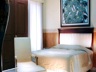 Umm Inn Hotel Malang Exterior foto